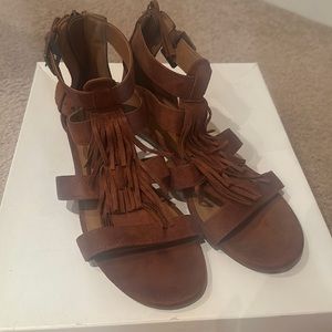 Makalu Brown Fringe Zip Up Sandals